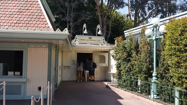 Disneyland Resort Kennel Club located to the right of the stroller rentals. (Renee Virata)