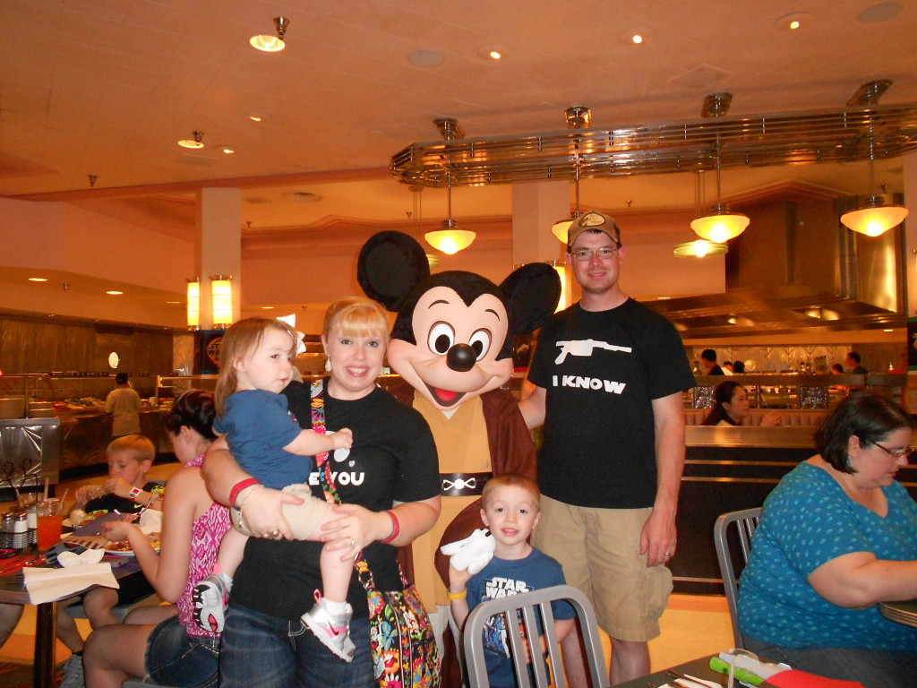 Meeting Jedi Mickey at Star Wars Dine at H&V